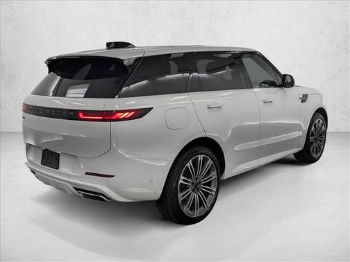 2026 Land Rover Range Rover Sport SE