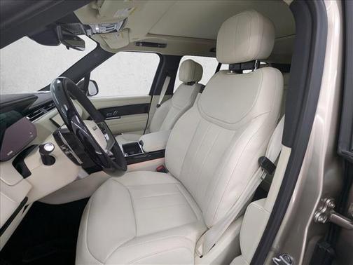 2025 Land Rover Range Rover P530 SE