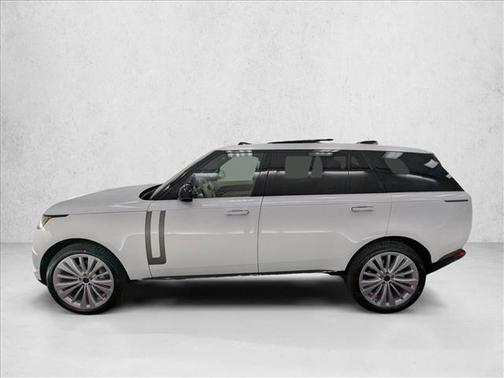 Ostuni Pearl White Premium Metallic 2026 Land Rover Range Rover P400 SE 7 Seat