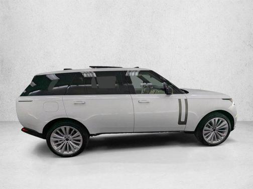 Ostuni Pearl White Premium Metallic 2026 Land Rover Range Rover P400 SE 7 Seat