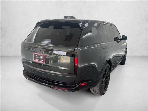 2025 Land Rover Range Rover P400 SE