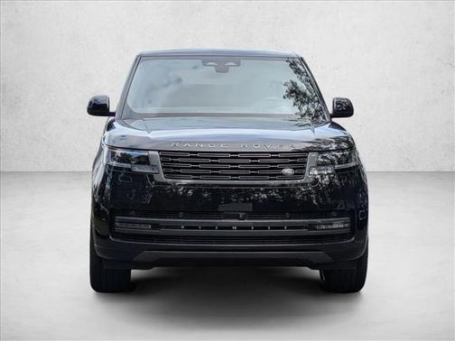 2025 Land Rover Range Rover P530 SE