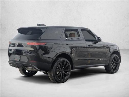 2026 Land Rover Range Rover Sport SE