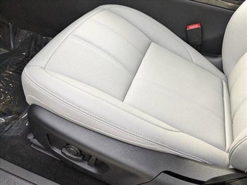 2025 Land Rover Range Rover Evoque Core S
