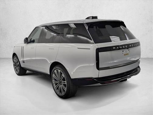 2026 Land Rover Range Rover P400 SE