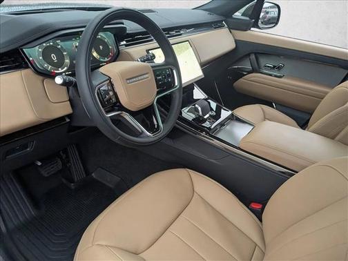 2026 Land Rover Range Rover Sport SE