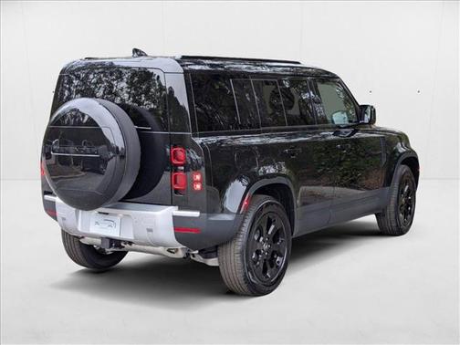 2025 Land Rover Defender 110 P400 S