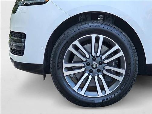 2023 Land Rover Range Rover P530 SE