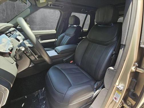 2025 Land Rover Range Rover P530 SE