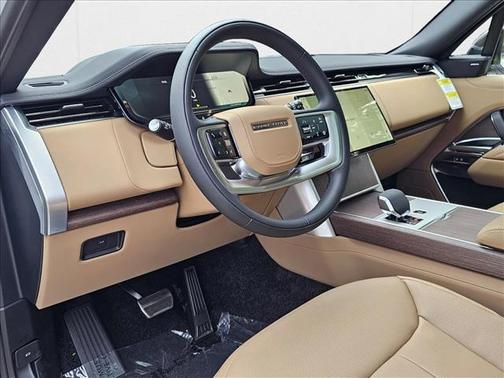 2025 Land Rover Range Rover P400 SE