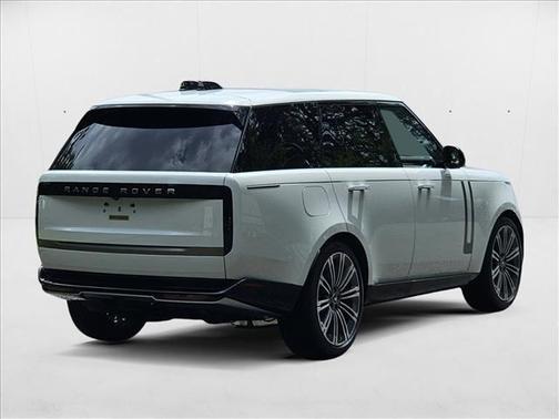2025 Land Rover Range Rover P400 SE