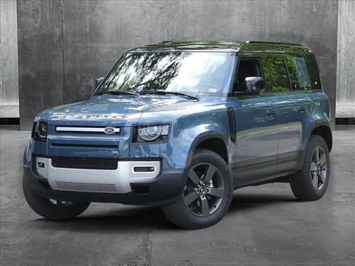 2025 Land Rover Defender 110 P300