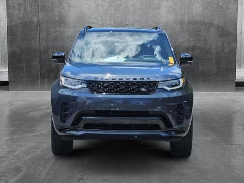 2024 Land Rover Discovery P300 Dynamic SE