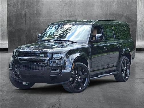 2025 Land Rover Defender 130 P400 X-Dynamic SE