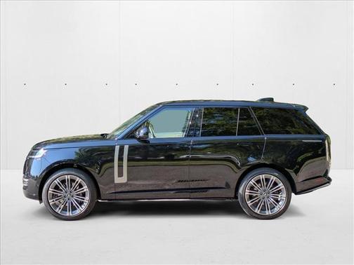 2025 Land Rover Range Rover P530 SE