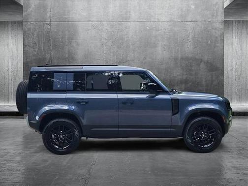 2024 Land Rover Defender 110 P300