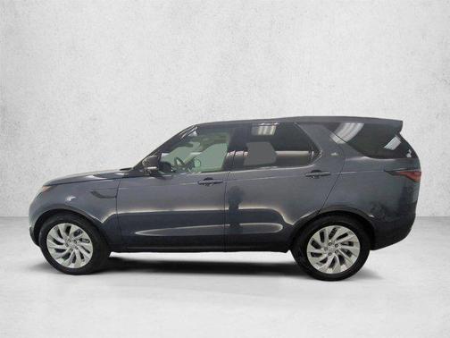 Varesine Blue Metallic 2025 Land Rover Discovery P300 S