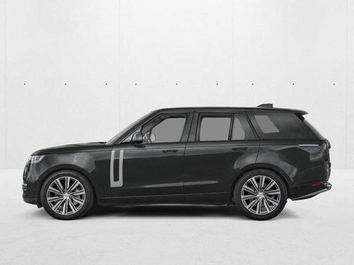 Santorini Black Metallic 2026 Land Rover Range Rover P400 SE 7 Seat