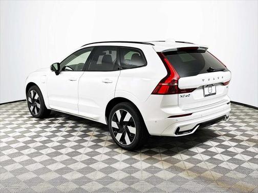 2025 Volvo XC60 Plug-In Hybrid Plus