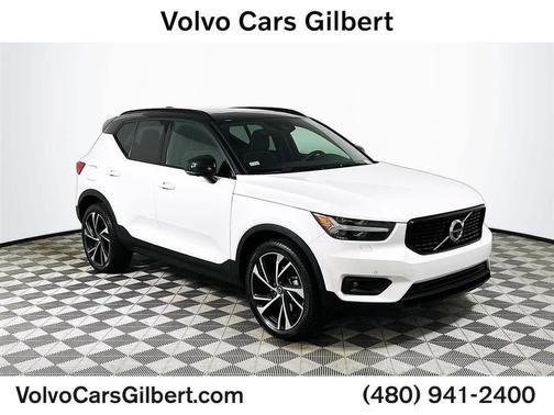 2021 Volvo XC40 T5 R-Design