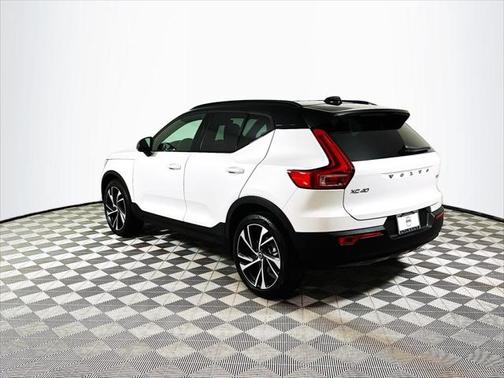 2021 Volvo XC40 T5 R-Design