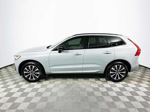 2025 Volvo XC60 B5 Core