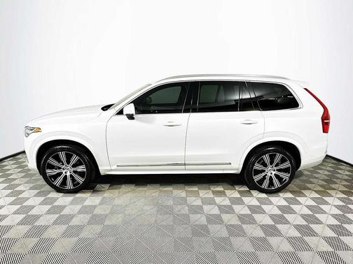2023 Volvo XC90 B6 Ultimate 7-Seater
