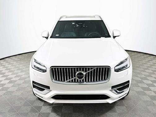 2023 Volvo XC90 B6 Ultimate 7-Seater