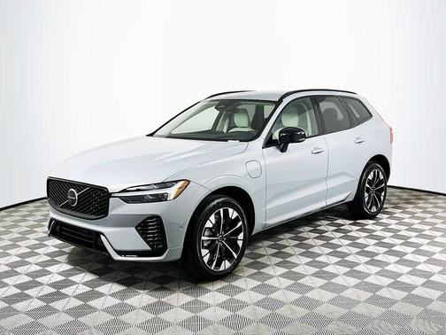 VAPOUR GRY MET 2026 Volvo XC60 Plug-In Hybrid Ultra, T8 AWD Electric/Gasoline, Dark
