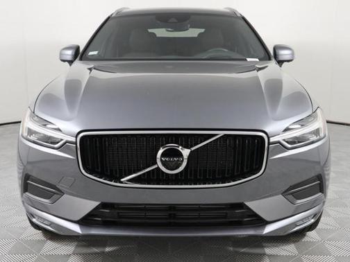 2021 Volvo XC60 T5 Momentum