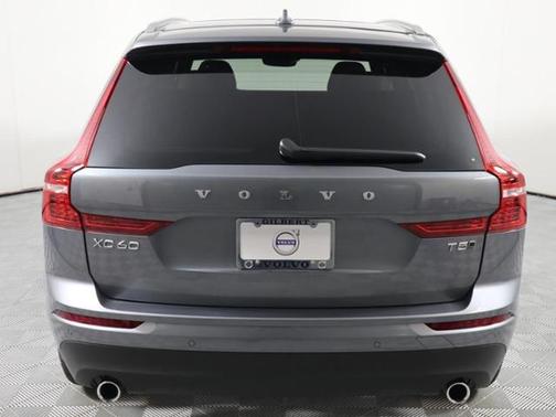 2021 Volvo XC60 T5 Momentum