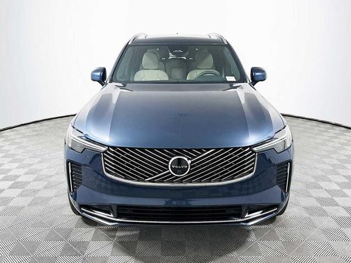 2026 Volvo XC90 B5 Plus 7-Seater