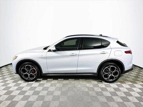2022 Alfa Romeo Stelvio Ti