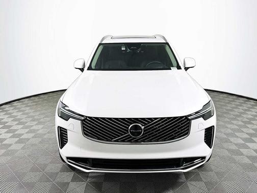 2025 Volvo XC90 Plug-In Hybrid T8 Ultra 7-Seater
