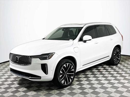 2025 Volvo XC90 Plug-In Hybrid T8 Ultra 7-Seater