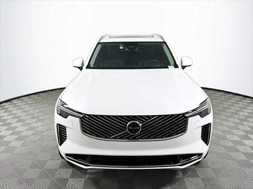 2025 Volvo XC90 Plug-In Hybrid T8 Ultra 7-Seater