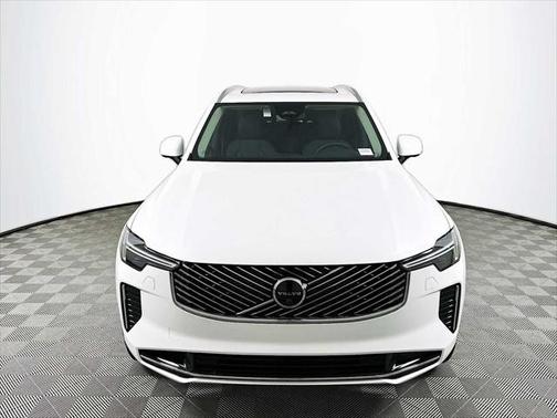 2025 Volvo XC90 Plug-In Hybrid T8 Plus 7-Seater