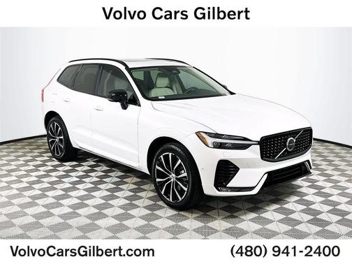 2024 Volvo XC60 B5 Plus Dark Theme