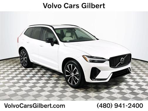 2024 Volvo XC60 B5 Plus Dark Theme