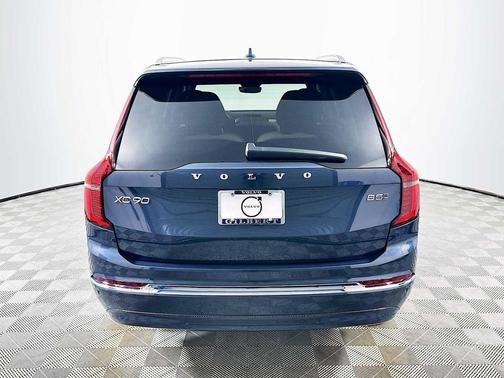 2026 Volvo XC90 B5 Core