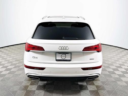 2022 Audi Q5 45 S line Premium