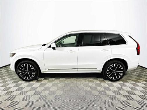 2025 Volvo XC90 B6 Ultra