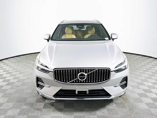 2022 Volvo XC60 B5 Inscription
