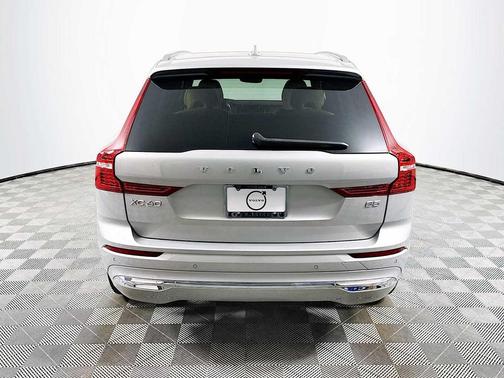 2022 Volvo XC60 B5 Inscription