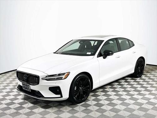2023 Volvo S60 B5 Plus Black Edition
