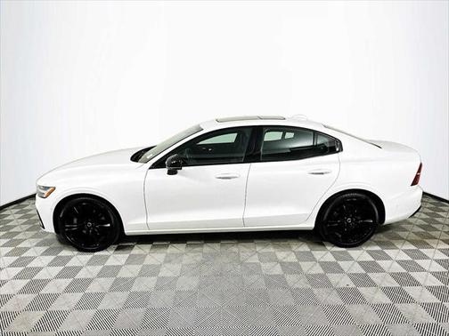 2023 Volvo S60 B5 Plus Black Edition