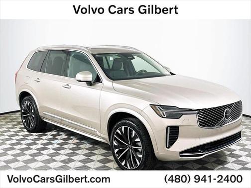 2025 Volvo XC90 B5 Core