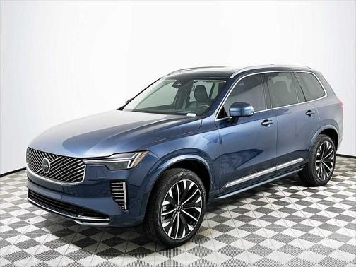 2025 Volvo XC90 B6 Ultra