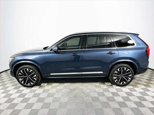 2025 Volvo XC90 B6 Ultra