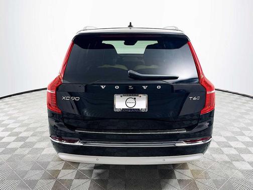 2022 Volvo XC90 T6 Inscription